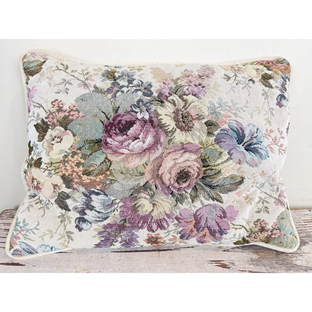 Unbranded vintage charming